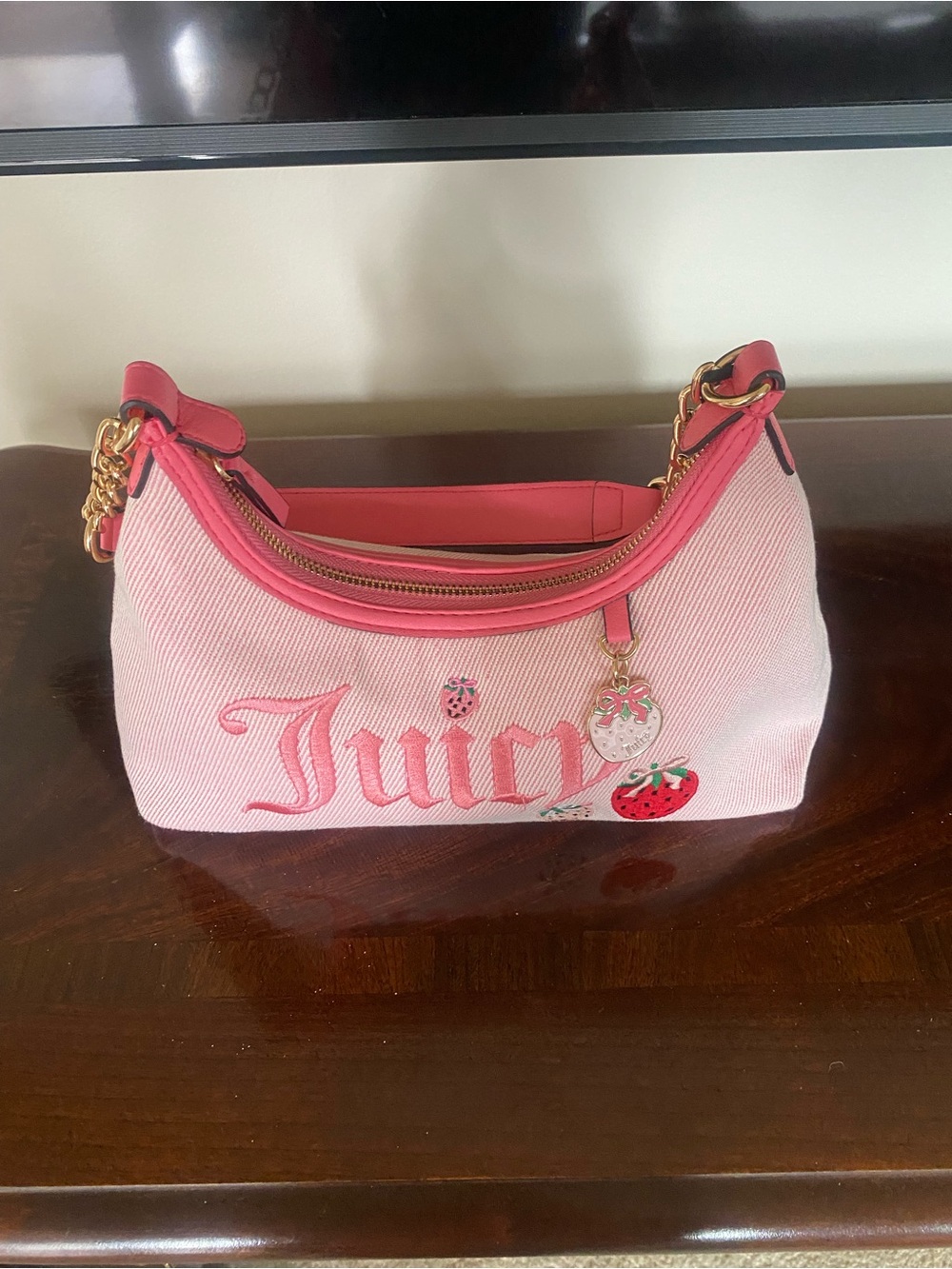 Juicy Couture Light‎ Pink Embroidered Strawberry Shoulder Bag - Picture 3 of 13